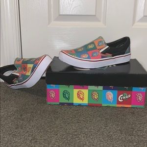 Cynar slip on vans